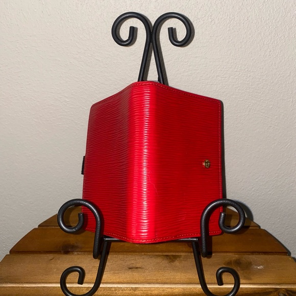 Authentic Louis Vuitton Epi agenda PM day planner plus unbranded paper included - Picture 6 of 16